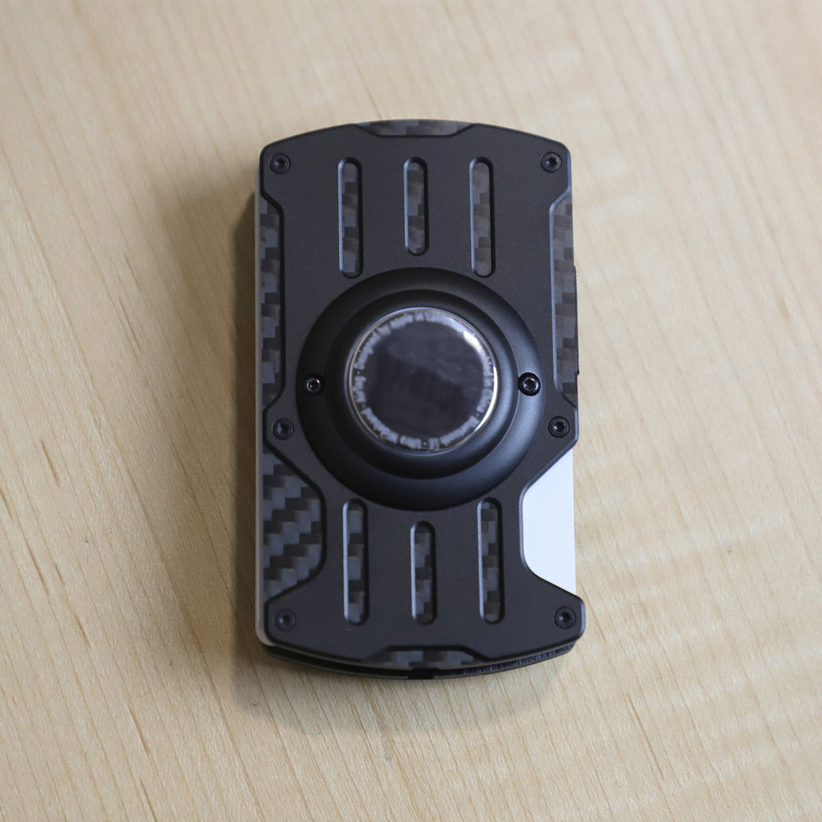 navor Minimalist Wallet with AirTag Holder, Money Clip, RFID Blocking